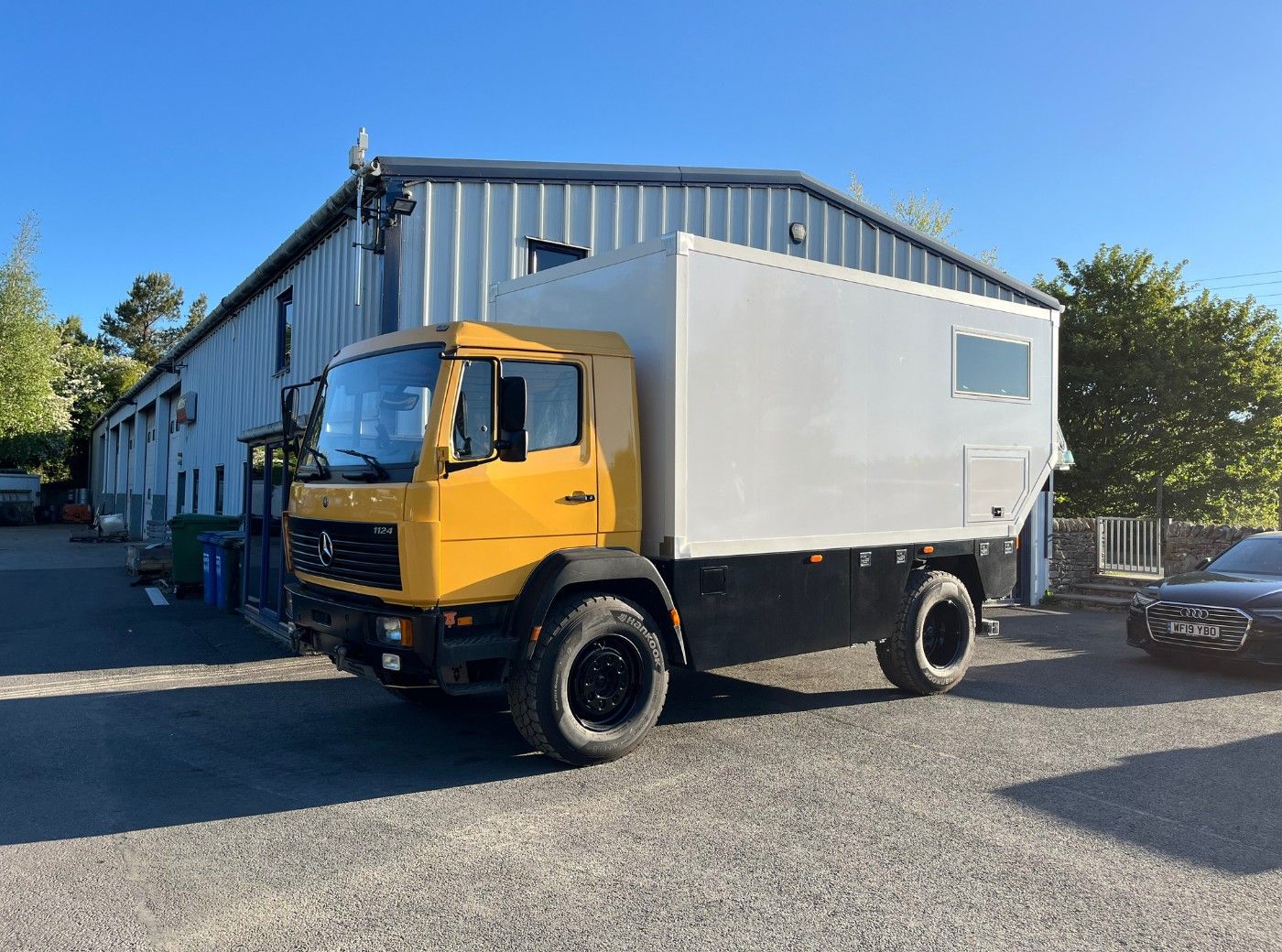 Mercedes 1124AF Expedition Vehicle