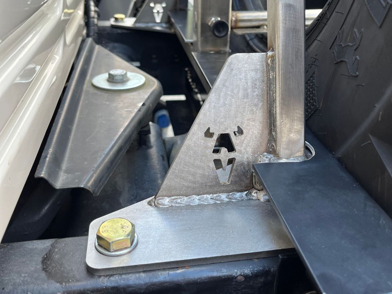 Bumper Mounted Spare Wheel Carrier