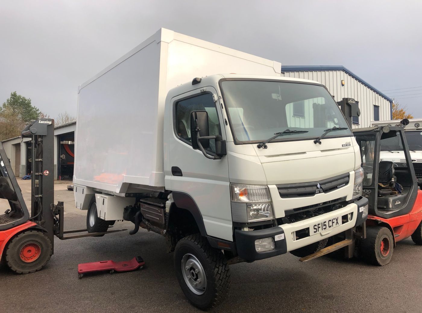 Mitsubishi Canter Expedition Project