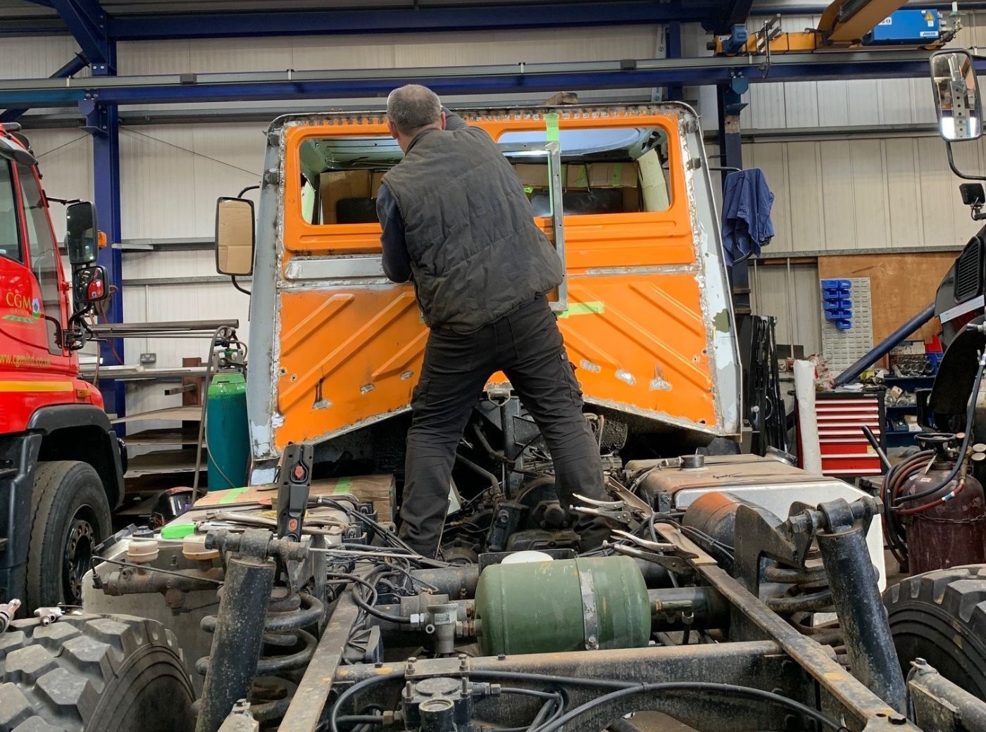 U1300L Unimog Camper Build