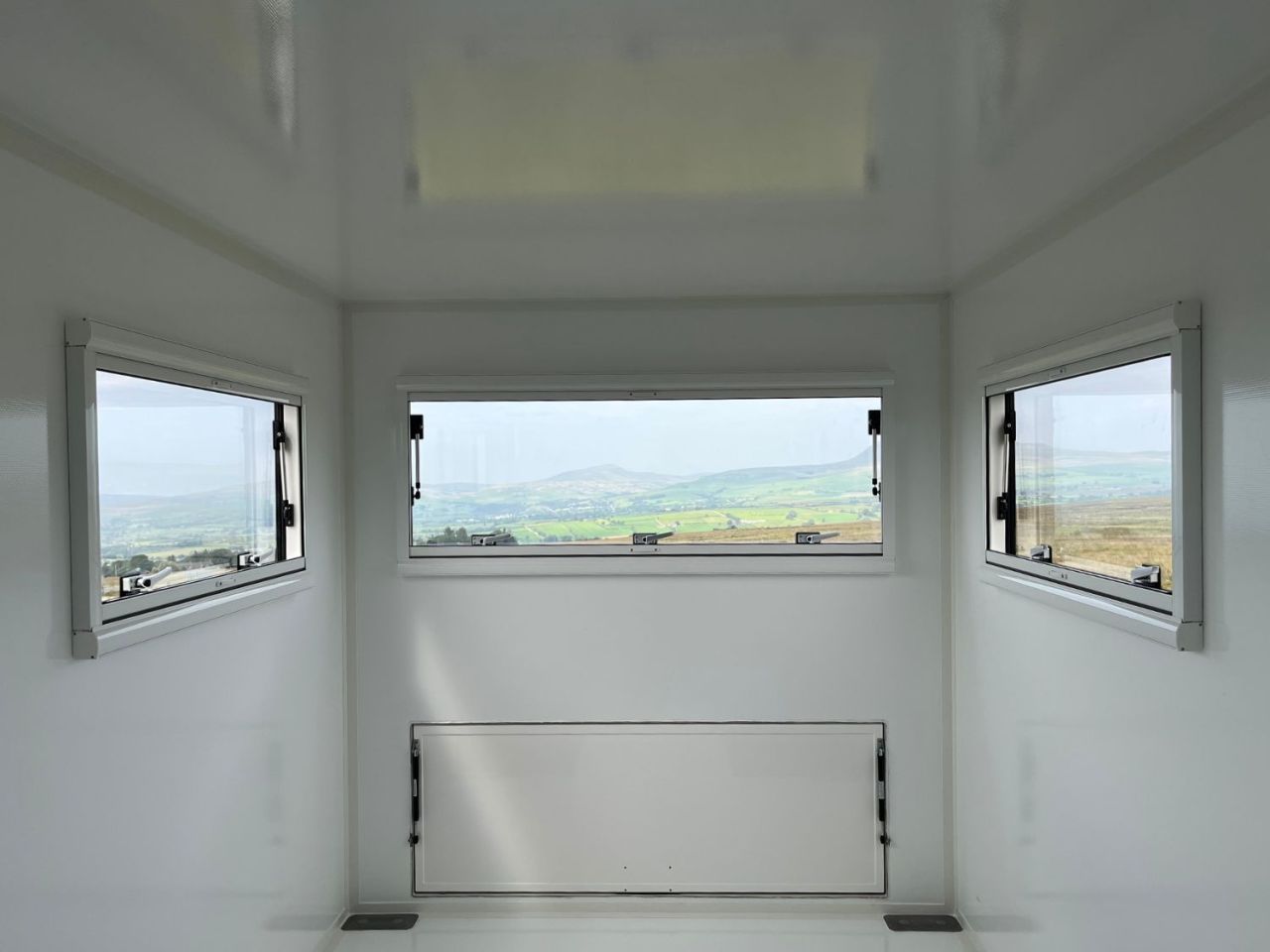 Windows, Doors & Hatches