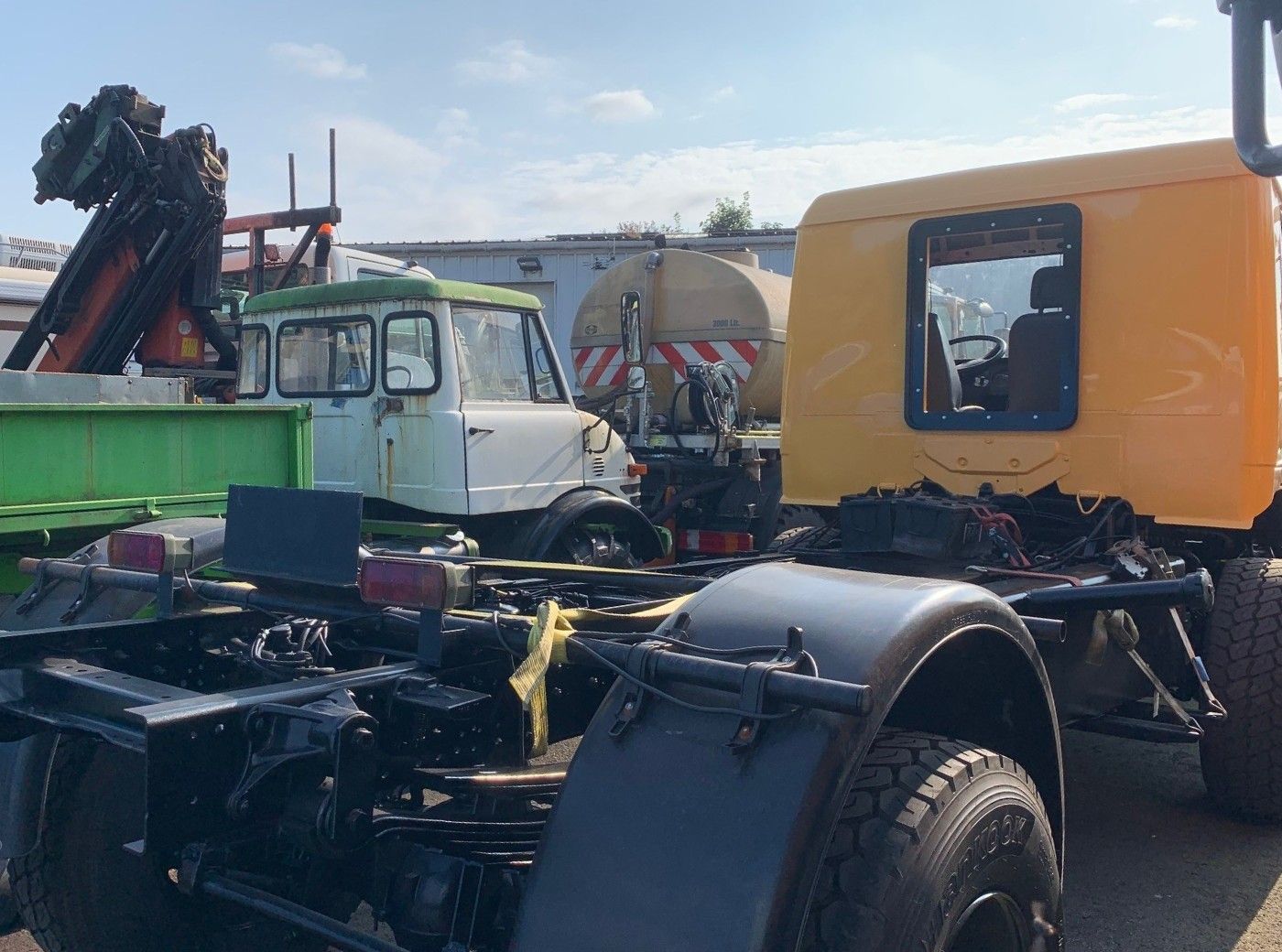Mercedes 1124AF Expedition Vehicle