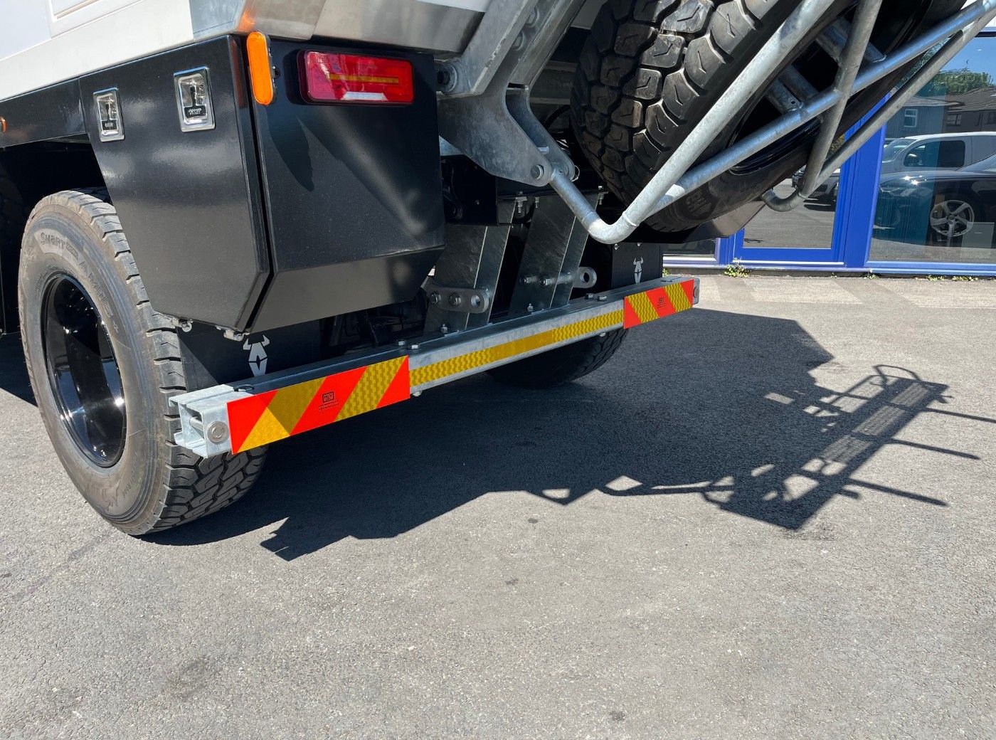 Mercedes 1124AF Expedition Vehicle