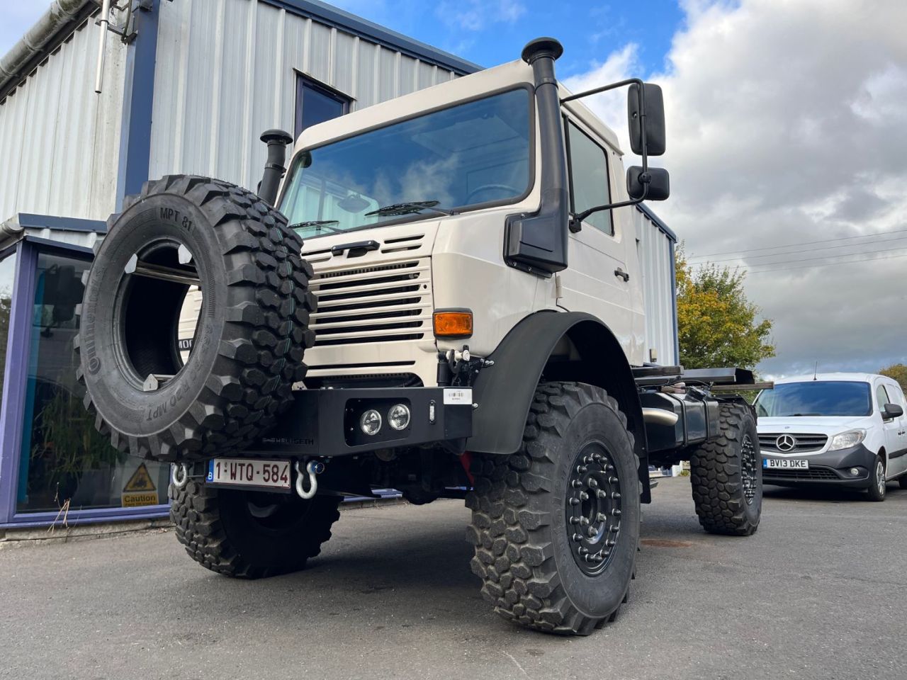 Bumper Mounted Spare Wheel Carrier