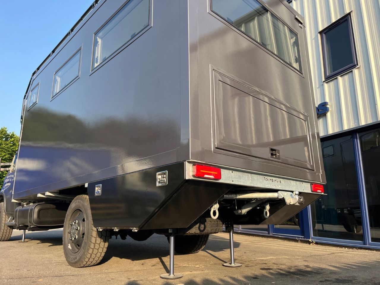 Self Levelling System