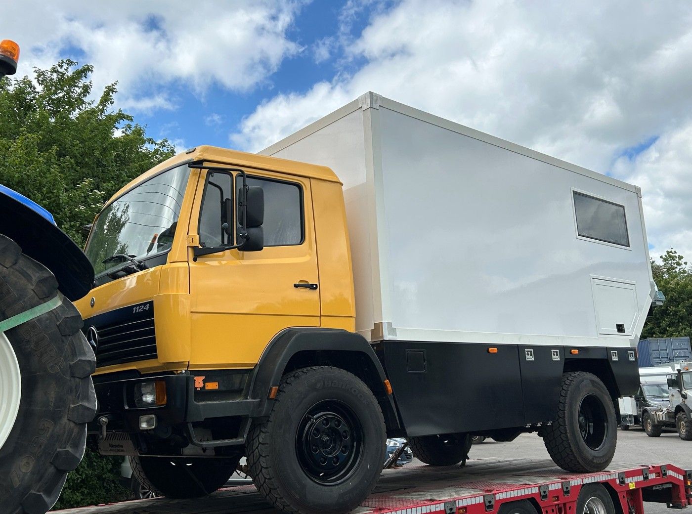 Mercedes 1124AF Expedition Vehicle