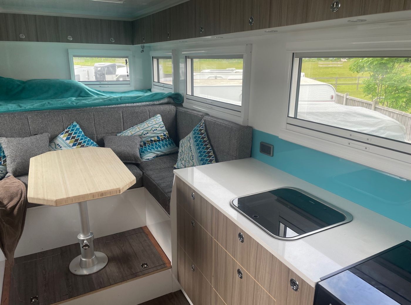 MAN 10.244 Expedition Build