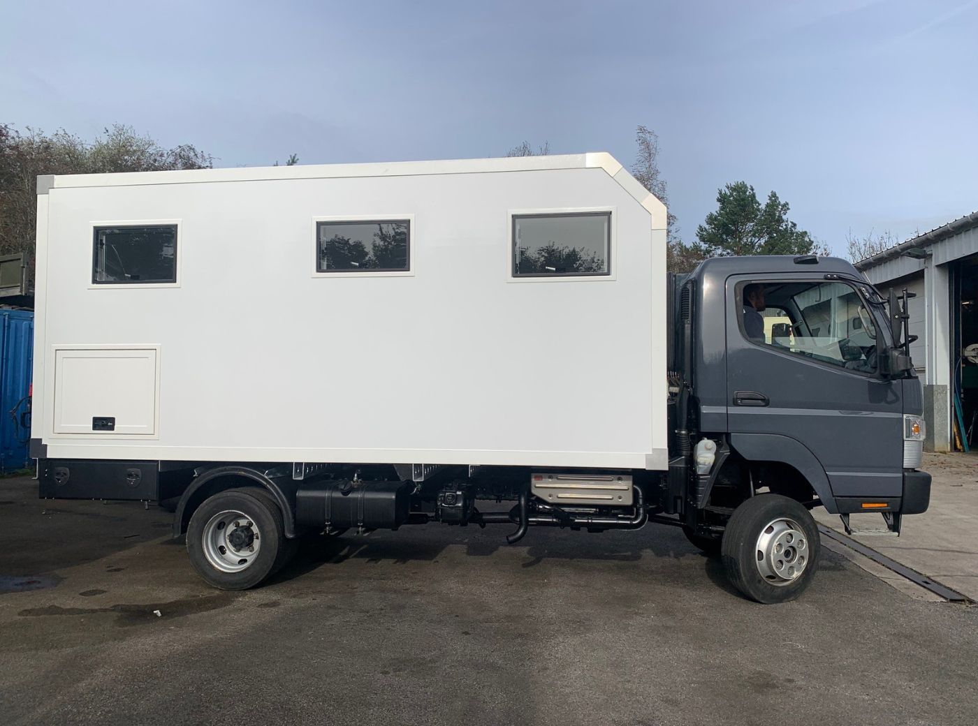 Mitsubishi Canter Expedition Build