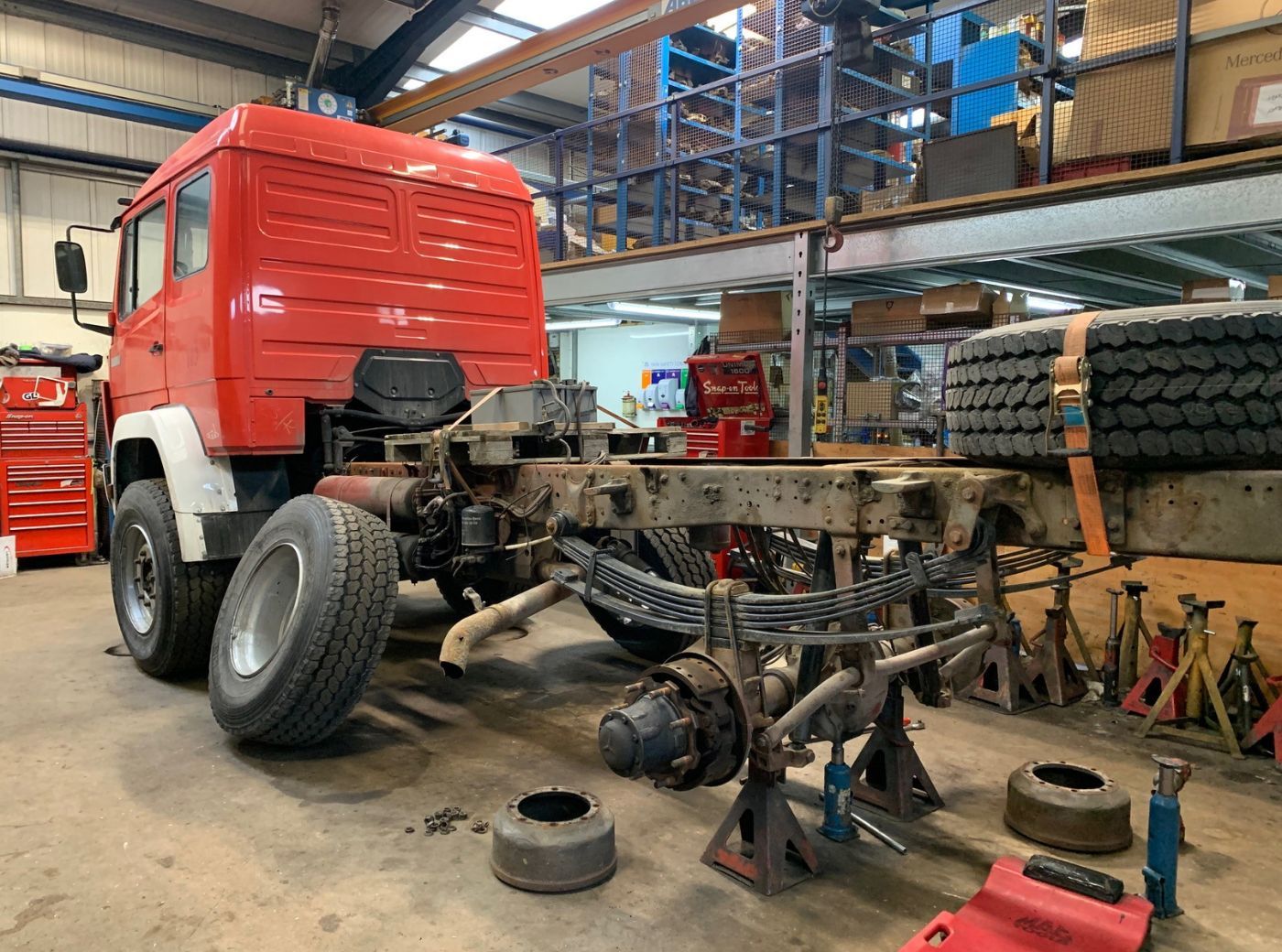 Mercedes 1124AF Expedition Truck Build