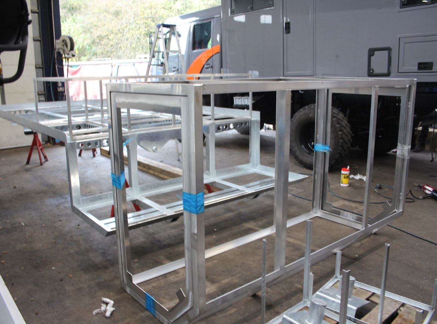 MAN 10.244 Expedition Build