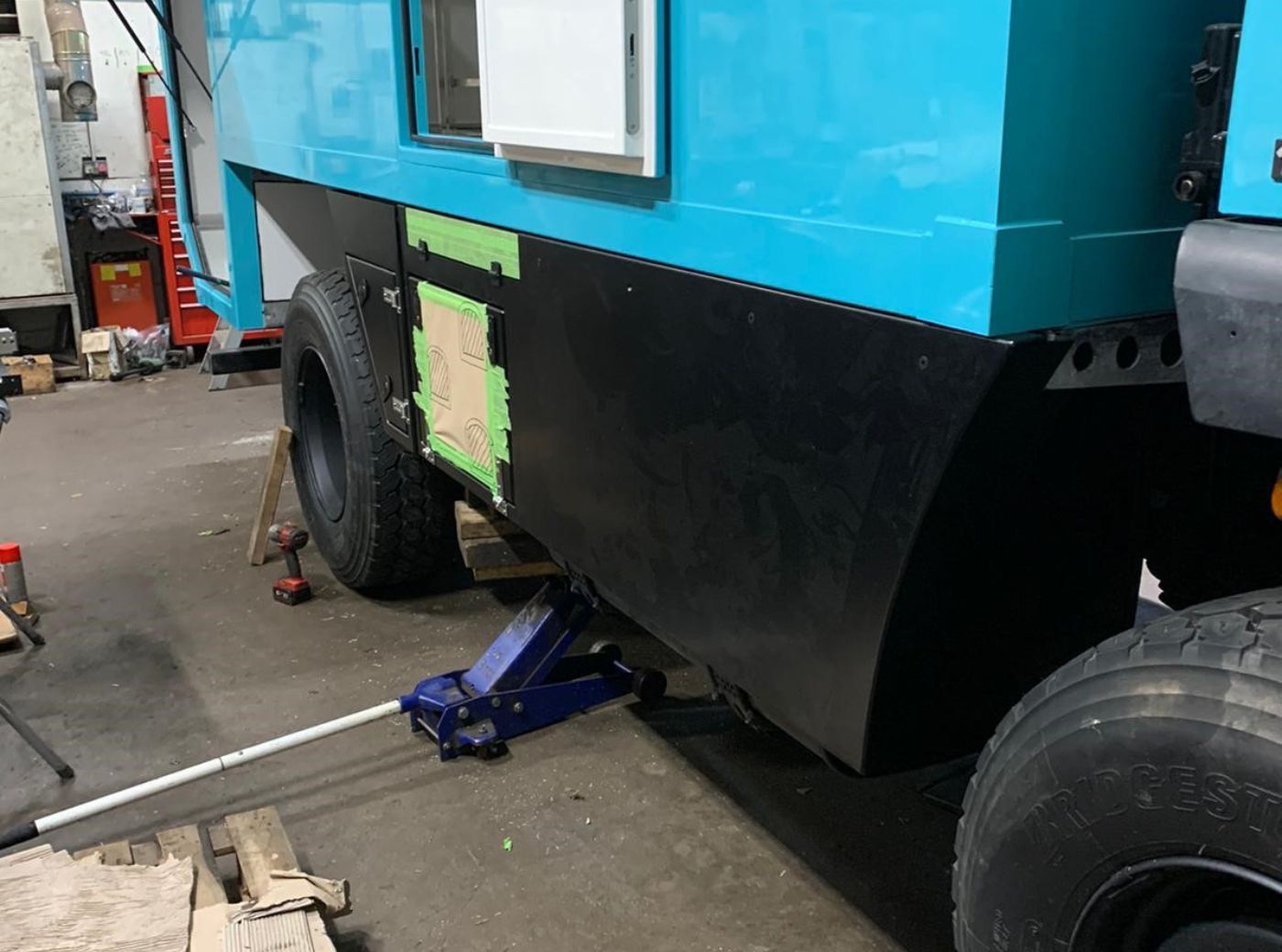 MAN 10.244 Expedition Build