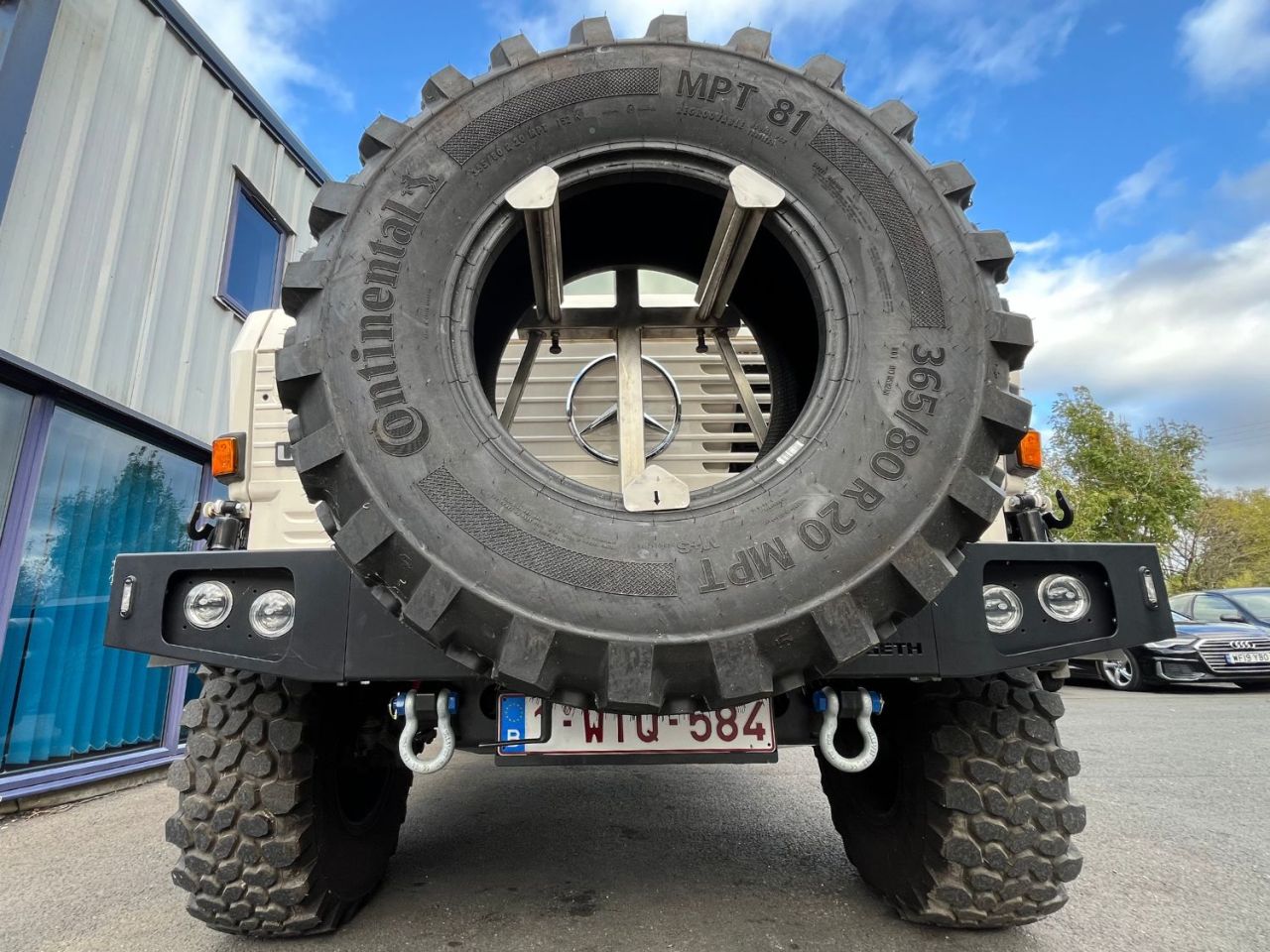 Bumper Mounted Spare Wheel Carrier