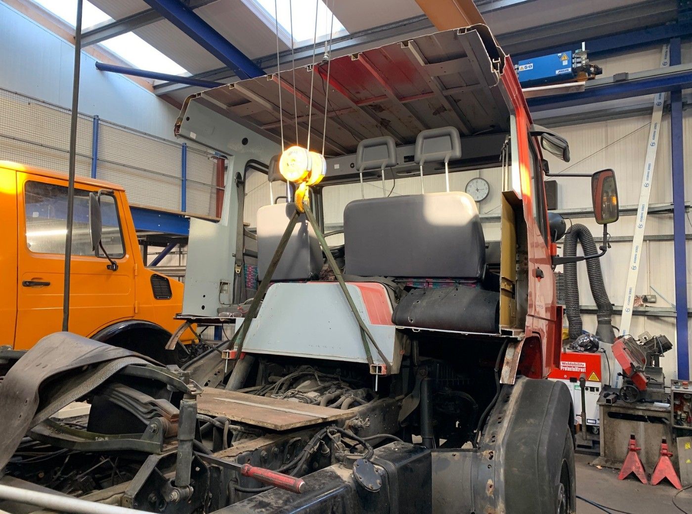 Mercedes 1124AF Expedition Vehicle