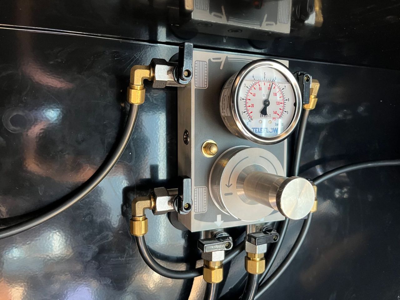 Semi-automatic Tyre Inflation System