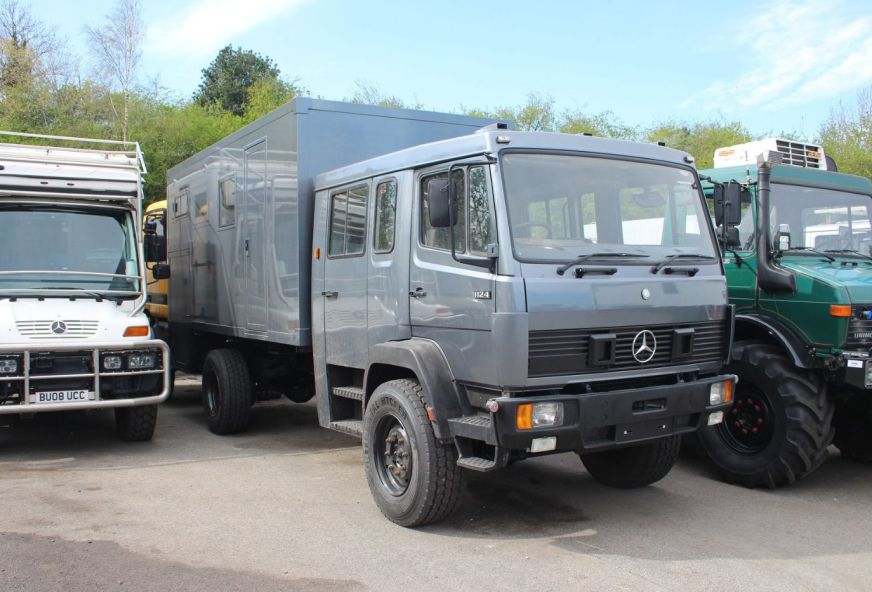 Mercedes 1124AF Expedition Truck