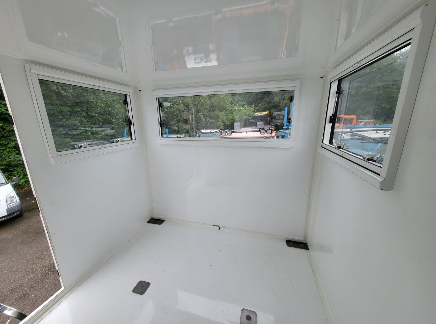 Mercedes 1124AF Expedition Truck Build