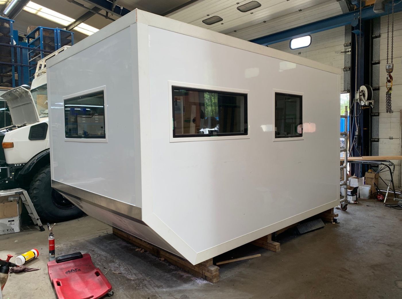 Mercedes 814D Expedition Truck