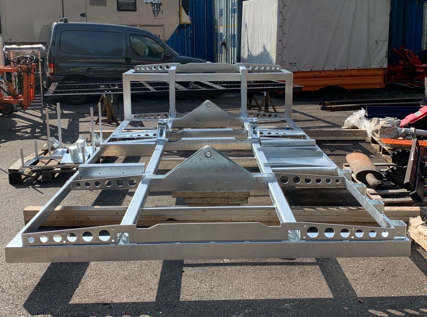 MAN 10.244 Expedition Build